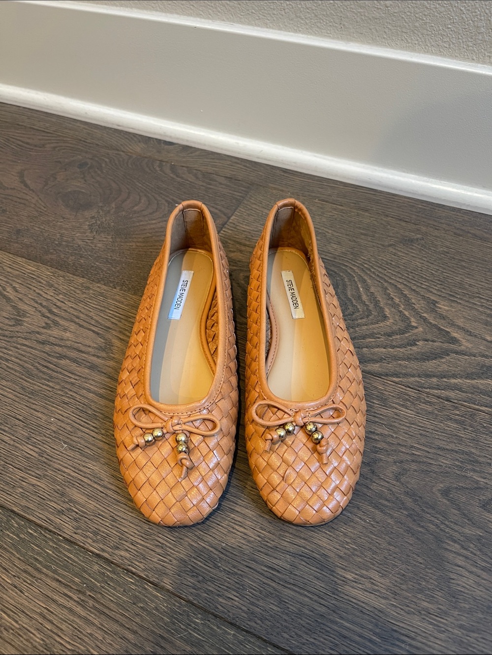 Steve Madden Women's Divy Gold Detail Flats